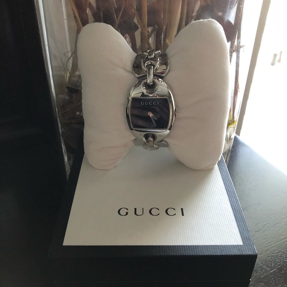 Gucci Maina Chain Black Dial Steel Women's Watch - Picture 7 of 8